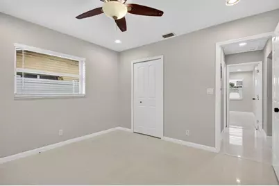 8709 NW 57th Dr, Tamarac, FL 33321 - Photo 8