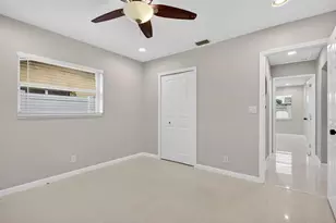 8709 NW 57th Dr, Tamarac, FL 33321 - Photo 8