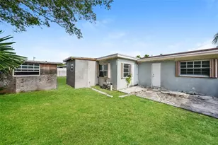 1351 SW 10th Ave, Deerfield Beach, FL 33441 - Photo 6