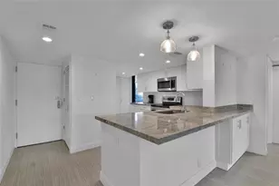 4201 N Ocean Dr, Hollywood, FL 33019 - Photo 16