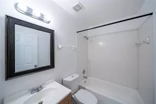 3453 NW 44th St, Lauderdale Lakes, FL 33309 - Photo 8