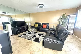 13 Lyndhurst A, Deerfield Beach, FL 33442 - Photo 2