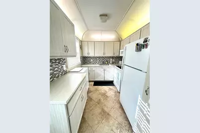 13  Lyndhurst A, Unit #13, Deerfield Beach, FL 33442 - Photo 8