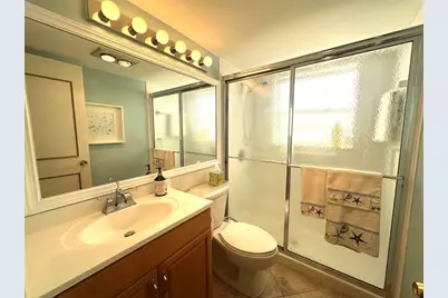 13  Lyndhurst A, Unit #13, Deerfield Beach, FL 33442 - Photo 14