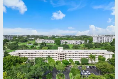 3900  Oaks Clubhouse Dr, Unit #507, Pompano Beach, FL 33069 - Photo 1