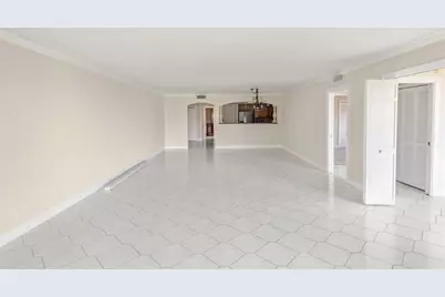 3900  Oaks Clubhouse Dr, Unit #507, Pompano Beach, FL 33069 - Photo 22