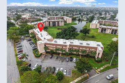 10402  Sunrise Lakes Blvd, Unit #104, Sunrise, FL 33322 - Photo 20