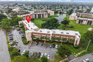 10402 Sunrise Lakes Blvd, Sunrise, FL 33322 - Photo 20