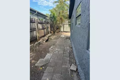 823 NE 14th Pl, Fort Lauderdale, FL 33304 - Photo 14