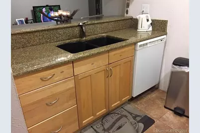 3621 NW 95th Ter, Unit #524, Sunrise, FL 33351 - Photo 4