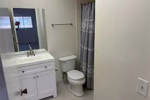 9384 S Belfort Cir, Fort Lauderdale, FL 33321 - Photo 10