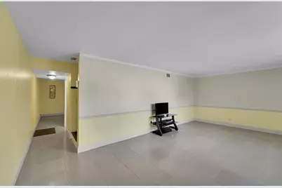 12  Meacham Ln, Unit #12, Tamarac, FL 33319 - Photo 2