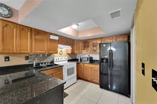 12 Meacham Ln, Tamarac, FL 33319 - Photo 6