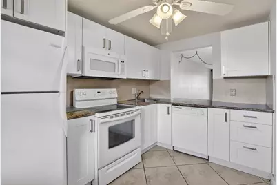 2571  Aragon Blvd, Unit #214, Sunrise, FL 33322 - Photo 4
