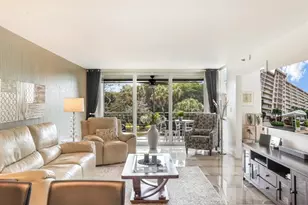 3510 Oaks Way, Pompano Beach, FL 33069 - Photo 4