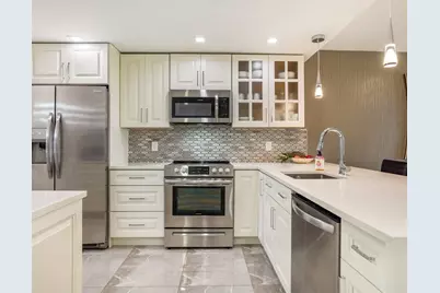 3510  Oaks Way, Unit #306, Pompano Beach, FL 33069 - Photo 2