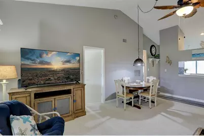 5725  Pelican Pointe Dr, Unit #4, Sebastian, FL 32958 - Photo 16