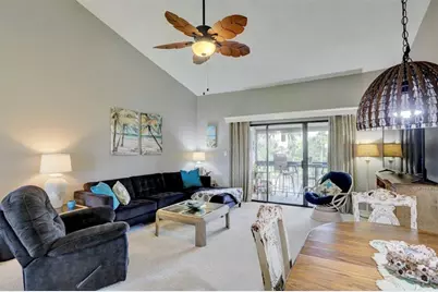 5725  Pelican Pointe Dr, Unit #4, Sebastian, FL 32958 - Photo 12