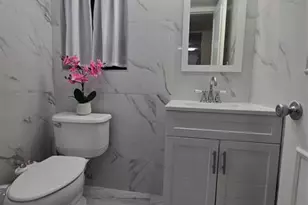 3400 Blue Lake Dr, Pompano Beach, FL 33064 - Photo 16