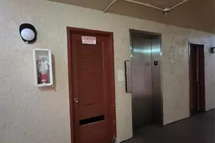 3400 Blue Lake Dr, Pompano Beach, FL 33064 - Photo 18