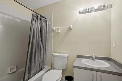 140  Royal Palm Ct, Plantation, FL 33317 - Photo 10