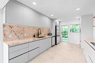 1725 NE 23rd Ave, Fort Lauderdale, FL 33305 - Photo 8