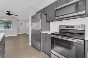 3240 Sheridan Ln, Hollywood, FL 33021 - Photo 10