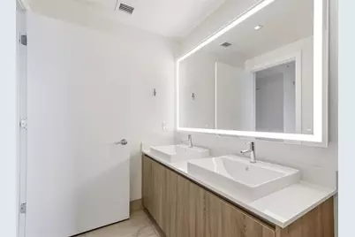 2960 NE 207th St, Unit #1108, Miami, FL 33180 - Photo 24