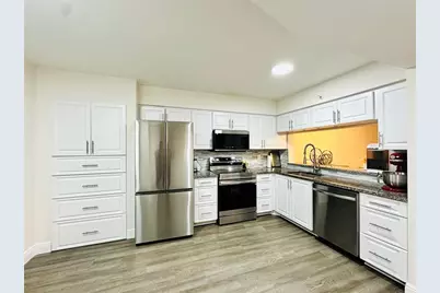 2200 S Cypress Bend Dr, Unit #802, Pompano Beach, FL 33069 - Photo 6