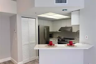 2119 SE 10th Ave, Fort Lauderdale, FL 33316 - Photo 2