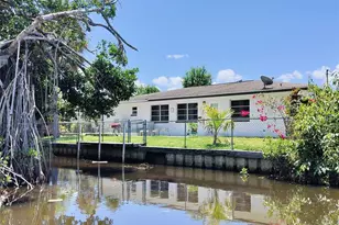 77 Cardinal Dr, North Fort Myers, FL 33917 - Photo 2