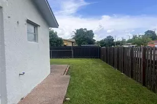 8361 NW 27th Pl, Sunrise, FL 33322 - Photo 34