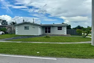 8361 NW 27th Pl, Sunrise, FL 33322 - Photo 4