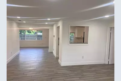 8361 NW 27th Pl, Sunrise, FL 33322 - Photo 2