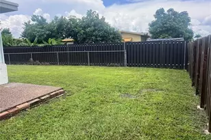 8361 NW 27th Pl, Sunrise, FL 33322 - Photo 32