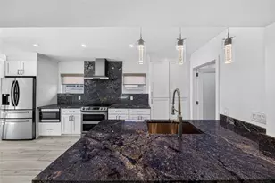 1763 NE 15th St, Fort Lauderdale, FL 33304 - Photo 2