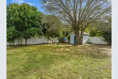 121 NW Doreen St, Port Saint Lucie, FL 34983 - Photo 42