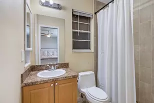 121 NW Doreen St, Port Saint Lucie, FL 34983 - Photo 20