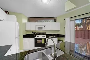 8267 Severn Dr, Boca Raton, FL 33433 - Photo 8