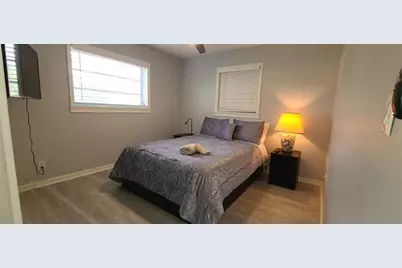 321  Mid Pines Road, Palm Springs, FL 33461 - Photo 14