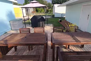 321 Mid Pines Rd, Palm Springs, FL 33461 - Photo 12