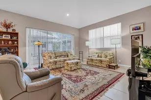 292 Canterbury Dr E, Palm Beach Gardens, FL 33418 - Photo 14