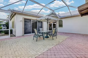 292 Canterbury Dr E, Palm Beach Gardens, FL 33418 - Photo 12