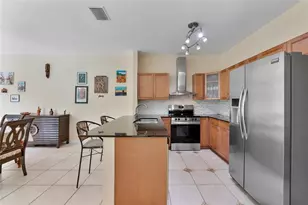 659 NW 88th Dr, Coral Springs, FL 33071 - Photo 6