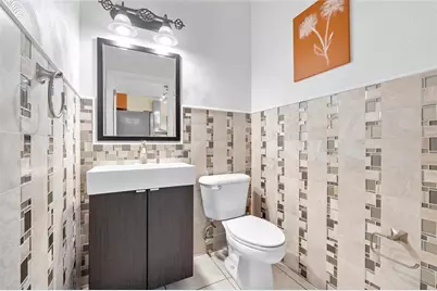 659 NW 88th Dr, Coral Springs, FL 33071 - Photo 8