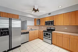 7552 Stirling Rd, Hollywood, FL 33024 - Photo 6