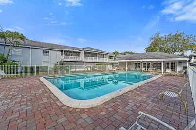 7552  Stirling Rd, Unit #213, Hollywood, FL 33024 - Photo 14