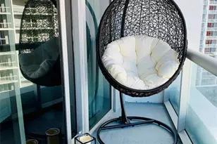 495 Brickell Ave, Miami, FL 33131 - Photo 14