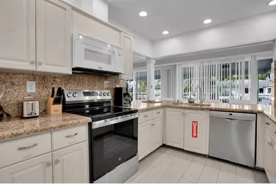 3305 NE 37th St, Fort Lauderdale, FL 33308 - Photo 8