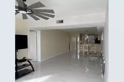 1520  Whitehall Dr, Unit #306, Davie, FL 33324 - Photo 4